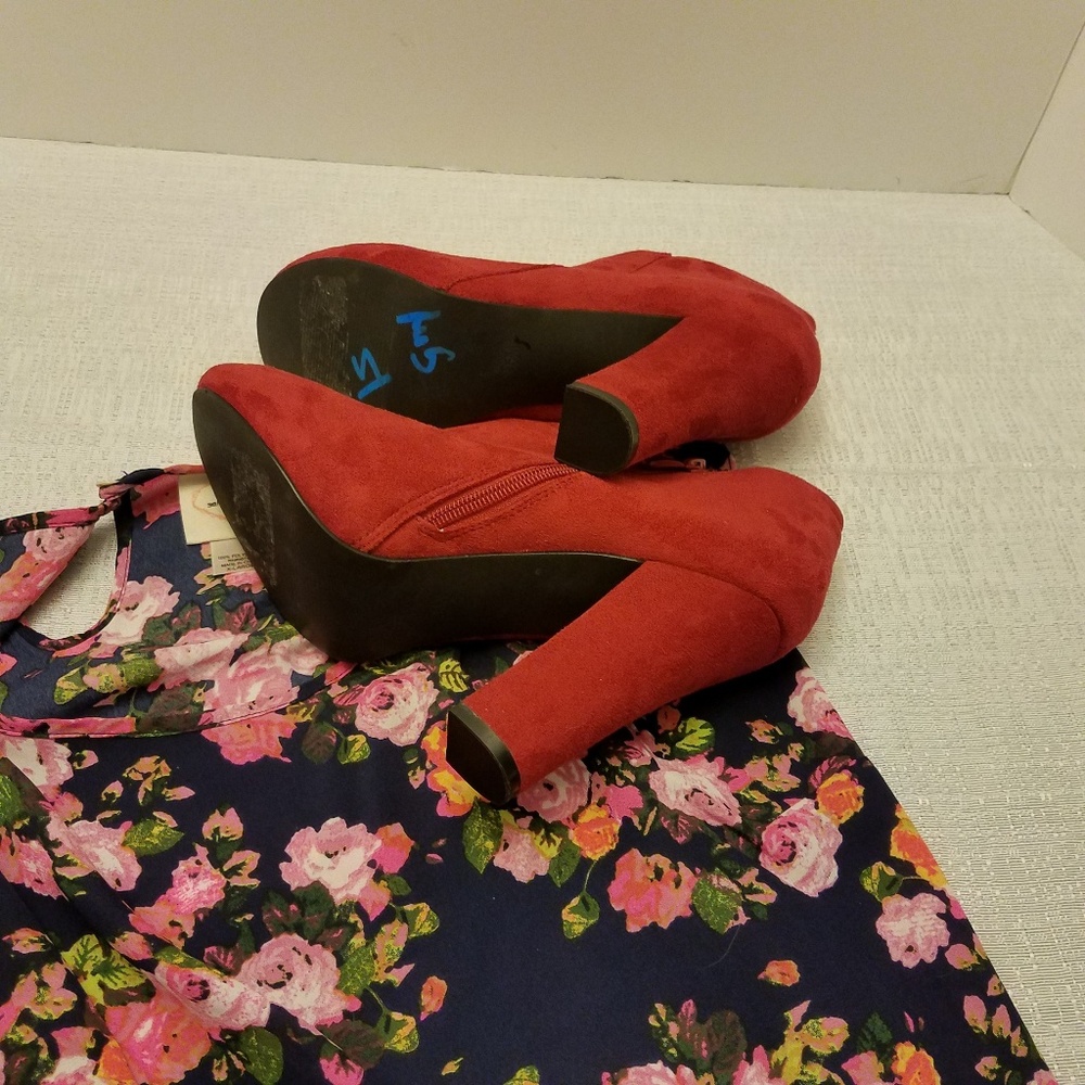 Diba East Brick Red Faux Suede Booties 5 In Heels - Picture 2 of 7
